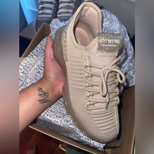 Steve Madden Sneakers